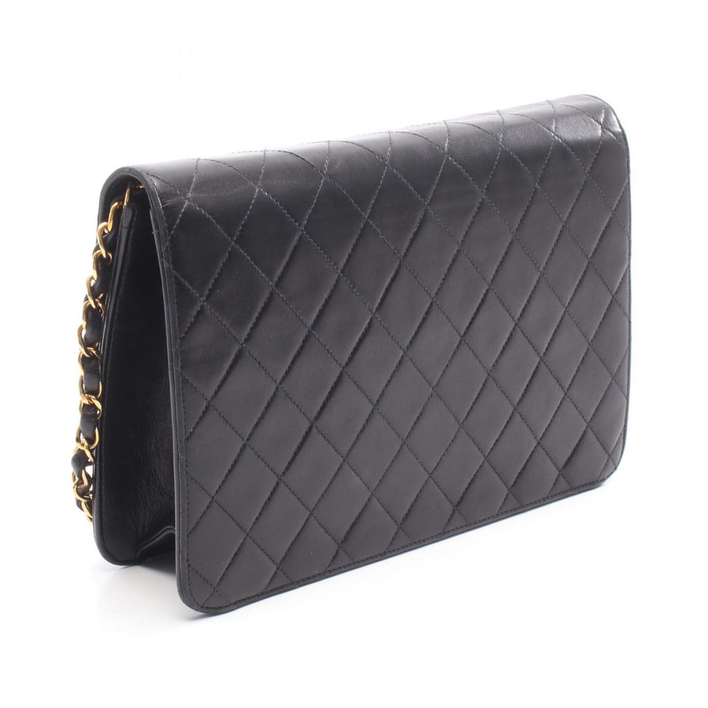 Chanel Black Leather Shoulder Bag (Pre-Owned)