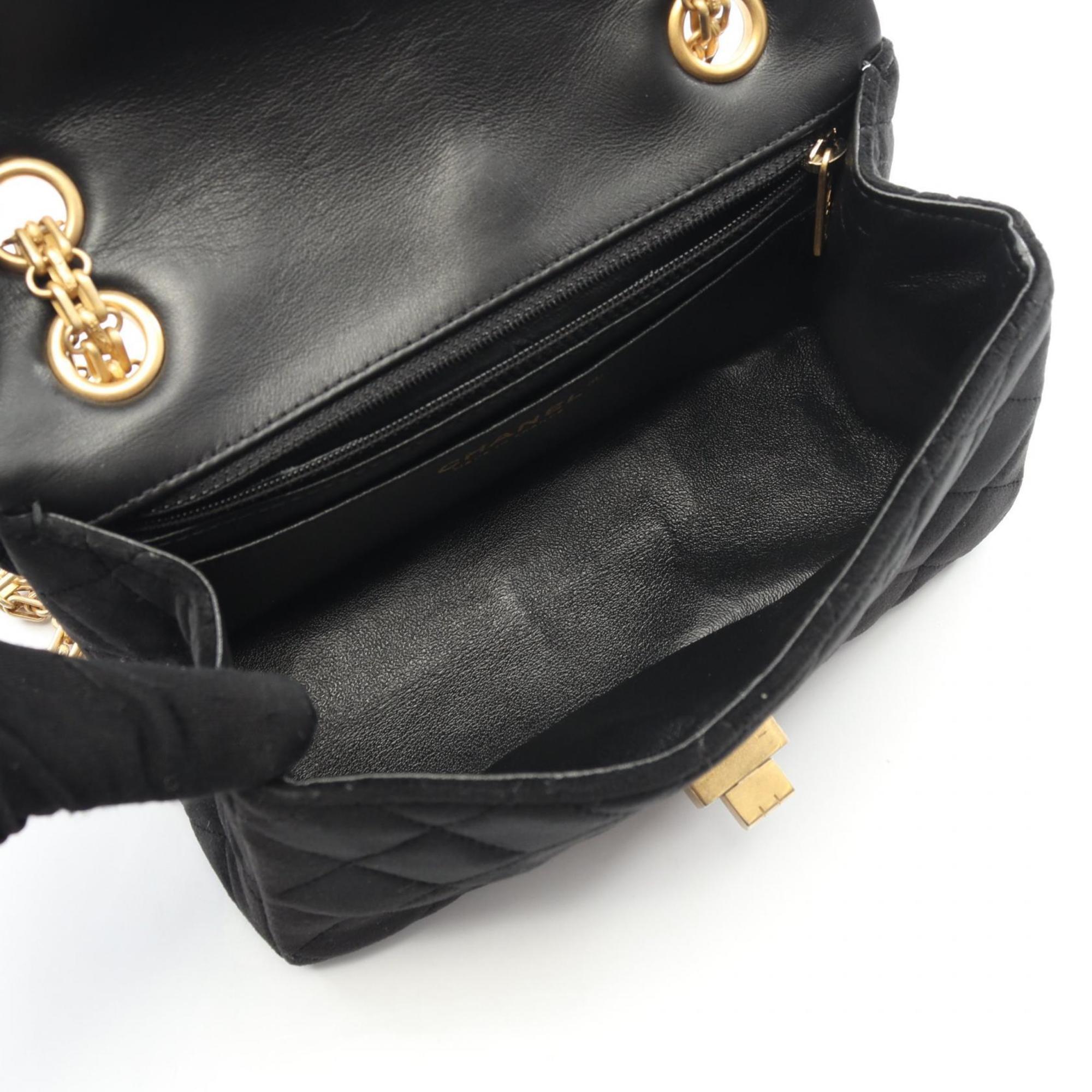 Chanel Black Fabric Shoulder Bag (Pre-Owned)