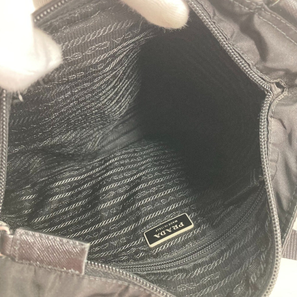 Prada Black Nylon Pochette Shoulder Bag (Pre-Owned)