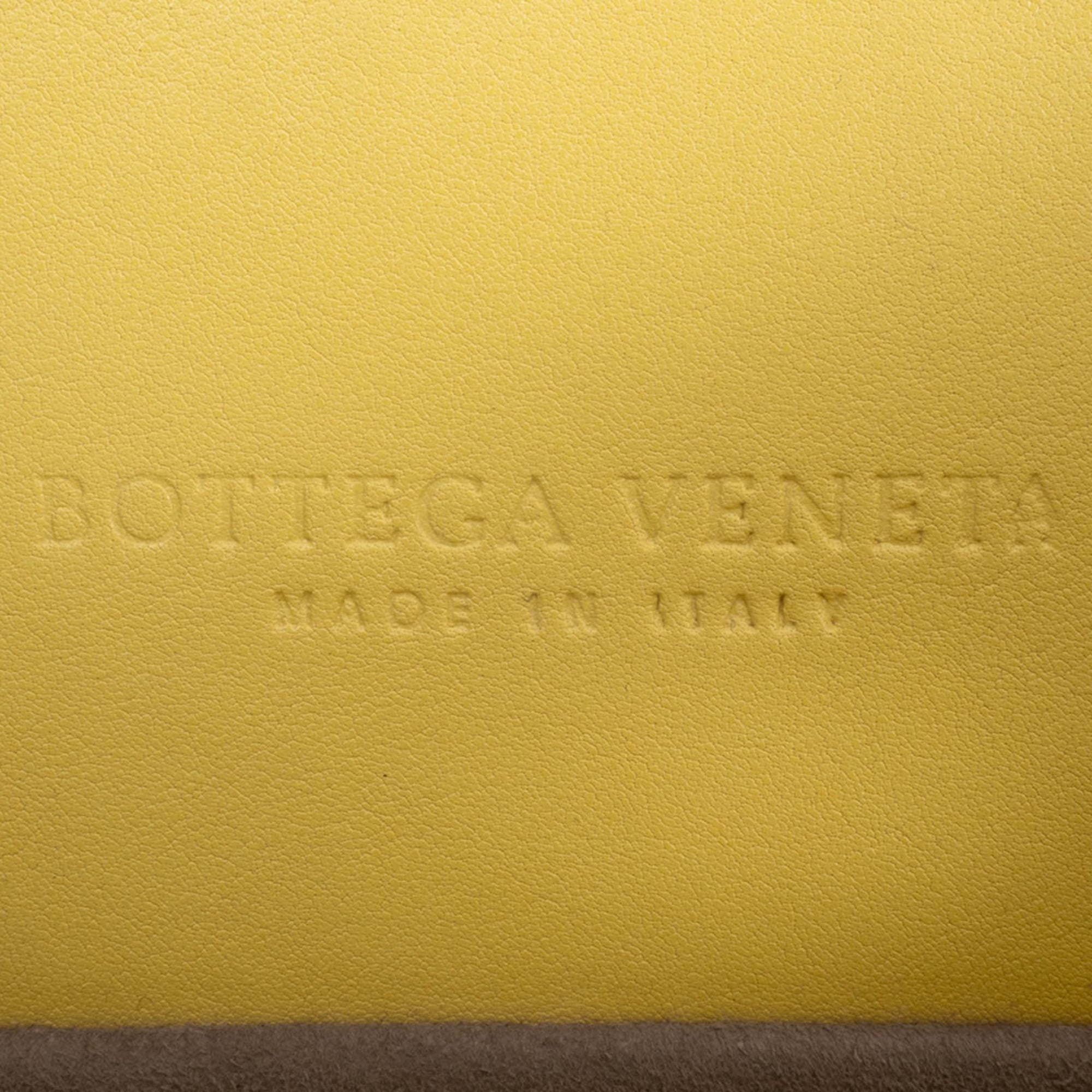 Bottega Veneta Yellow Leather Handbag (Pre-Owned)