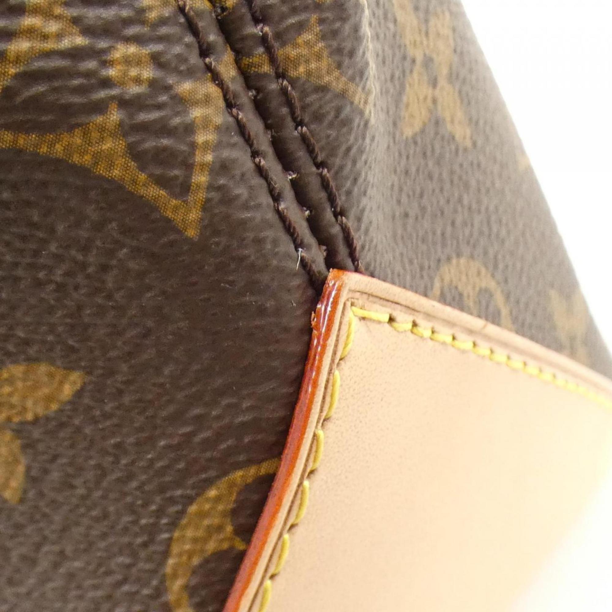 Louis Vuitton Marron Coated Canvas Shoulder Bag (Pre-Owned)