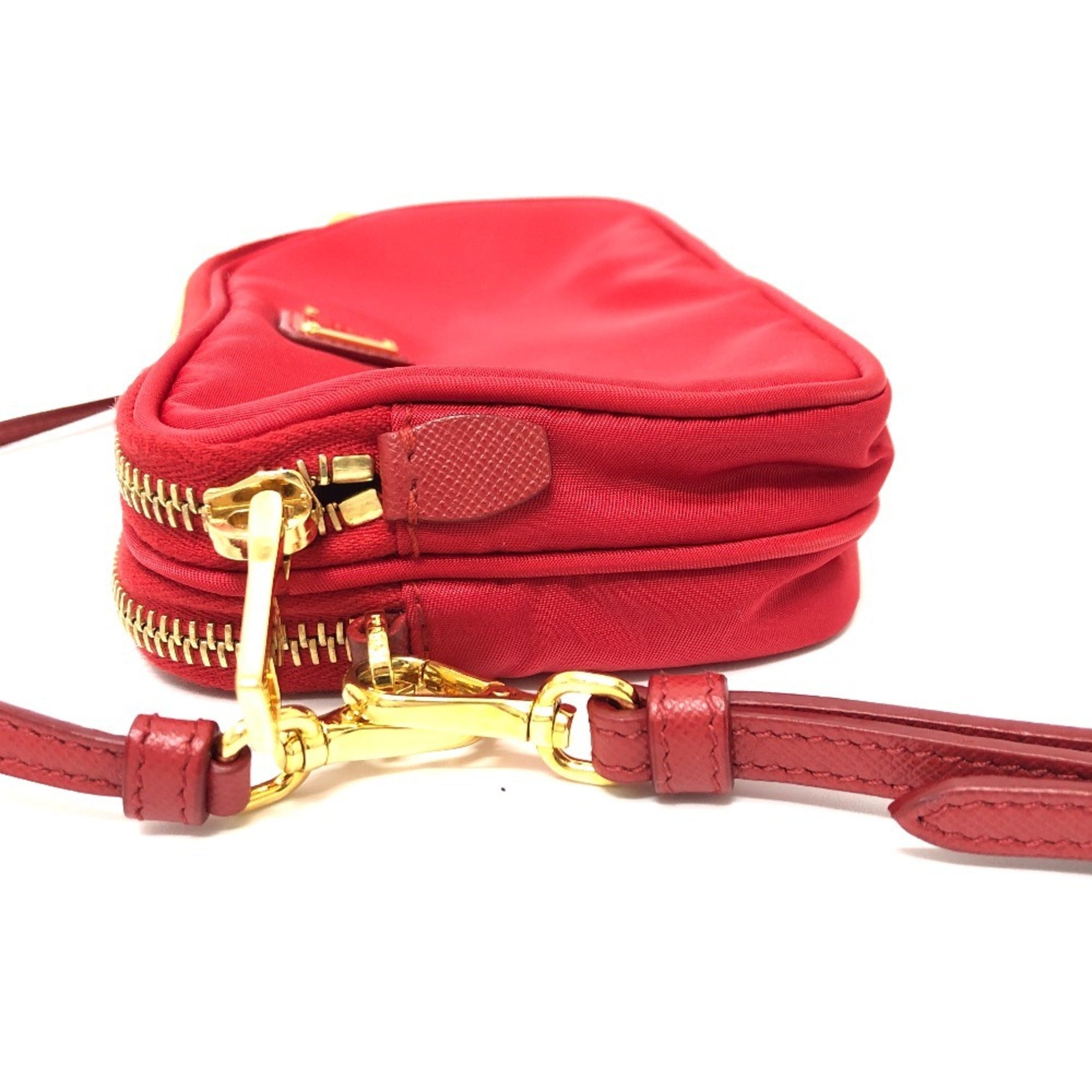Prada Red Color Nylon Pochette Shoulder Bag (Pre-Owned)