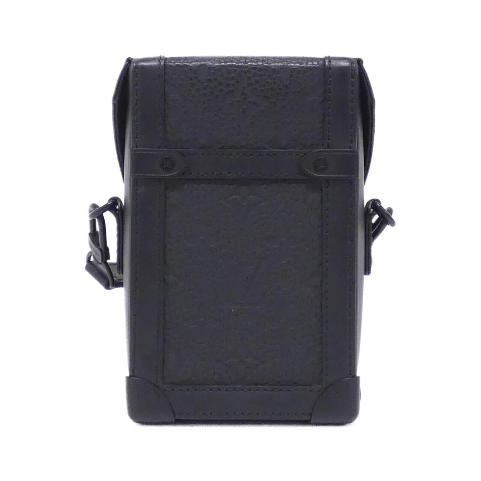 Louis Vuitton Black Leather Shoulder Bag (Pre-Owned)
