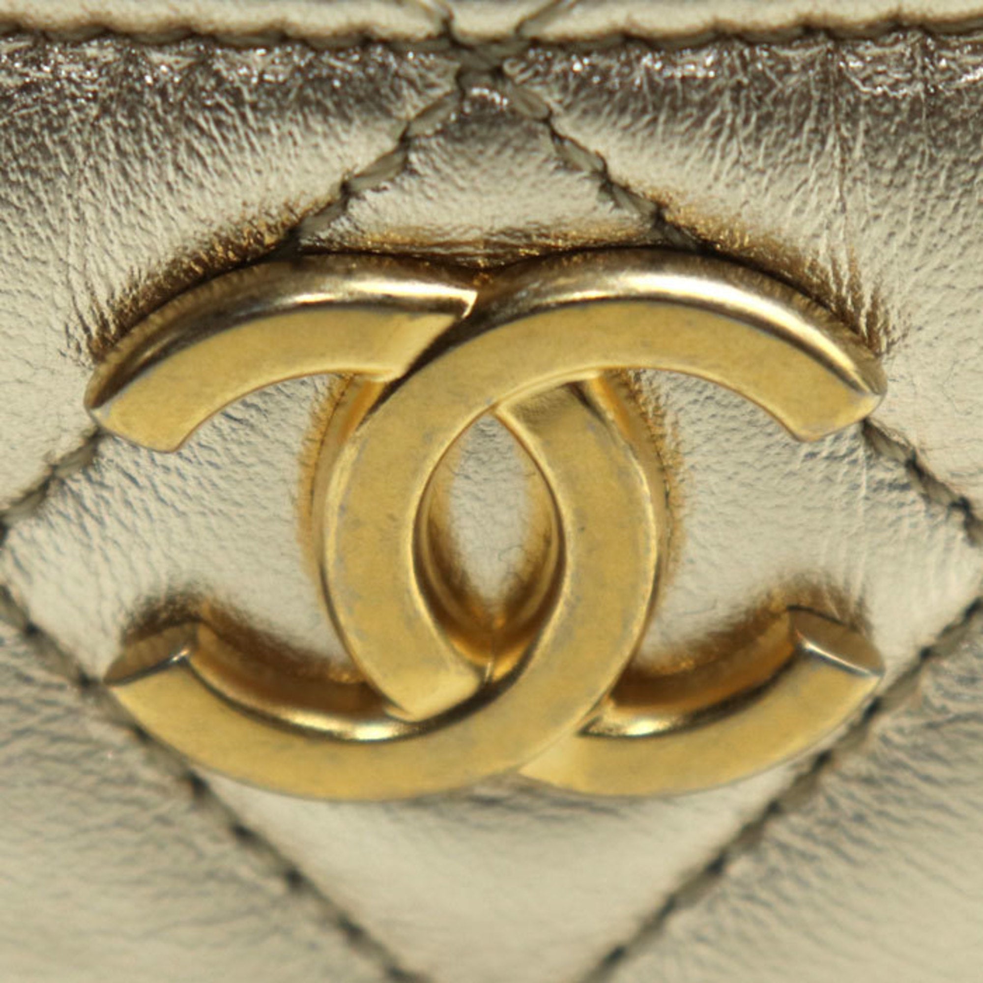 Chanel Matelasse Gold Leather Clutch Bag (Pre-Owned)