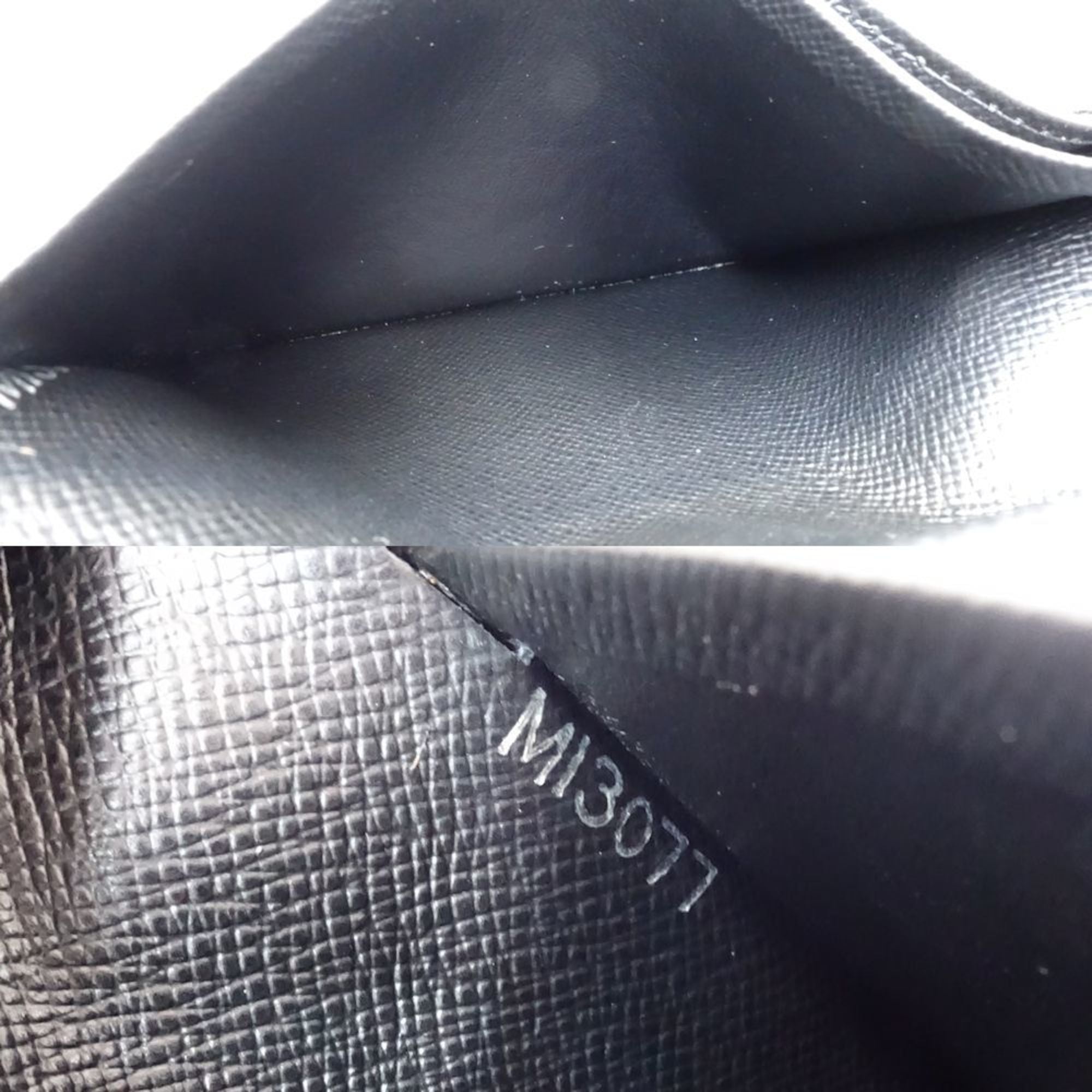 Louis Vuitton Noir Leather Wallet (Bi-Fold) (Pre-Owned)