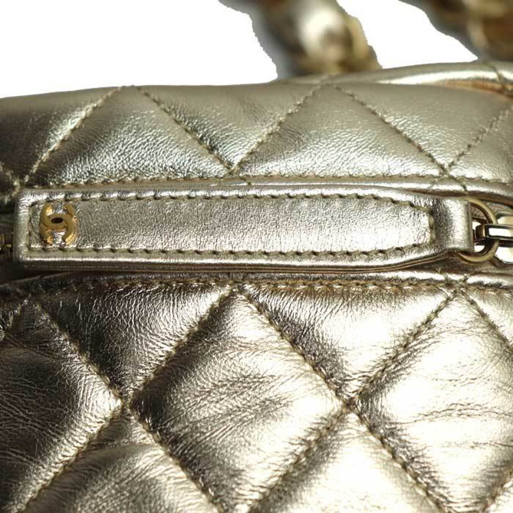 Chanel Matelasse Gold Leather Clutch Bag (Pre-Owned)