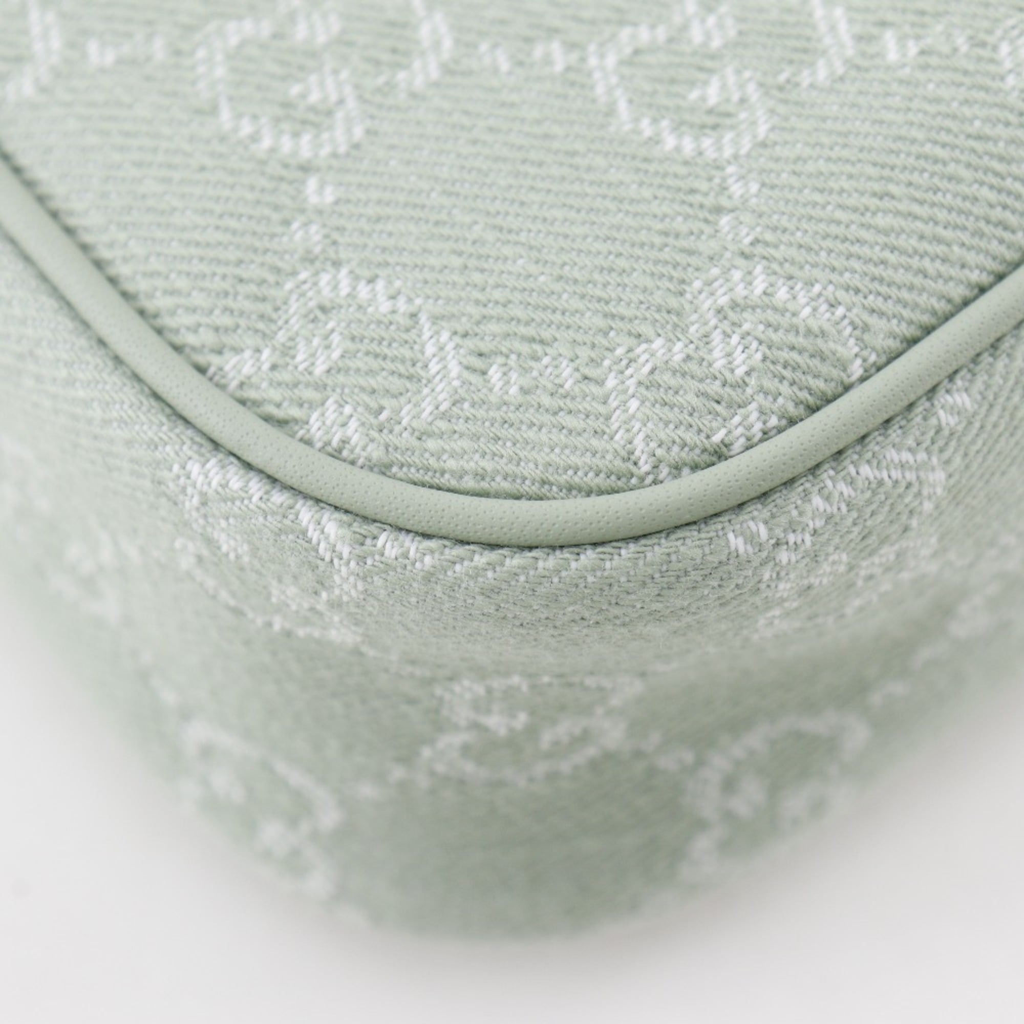 Gucci Green Pale Green Gg Canvas Shoulder Bag (Pre-Owned)