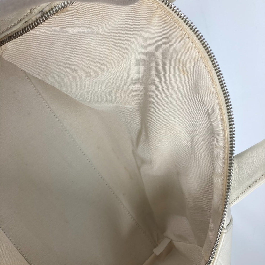 Chanel White Leather Boston Bag (Pre-Owned)