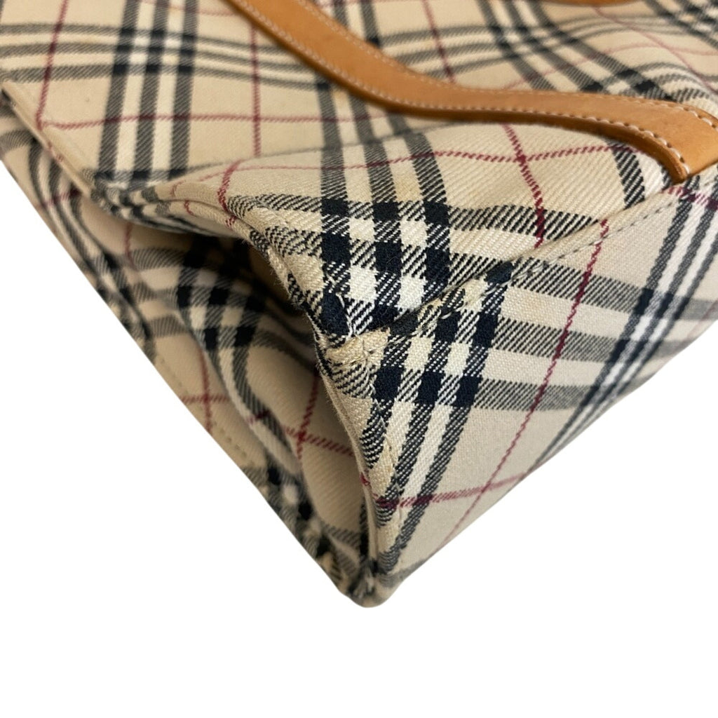 Burberry Beige Canvas Tote Bag (Pre-Owned)
