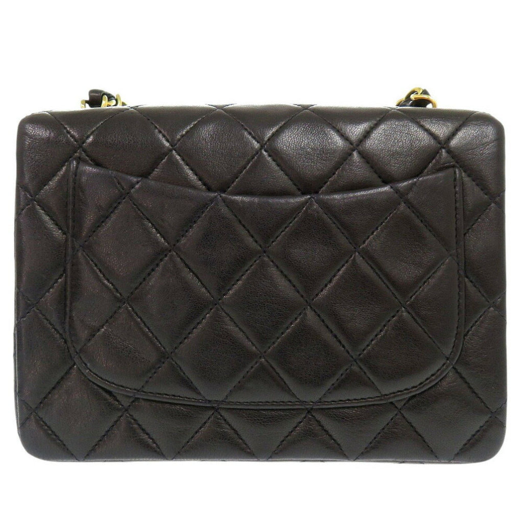 Chanel Black Leather Shoulder Bag (Pre-Owned)