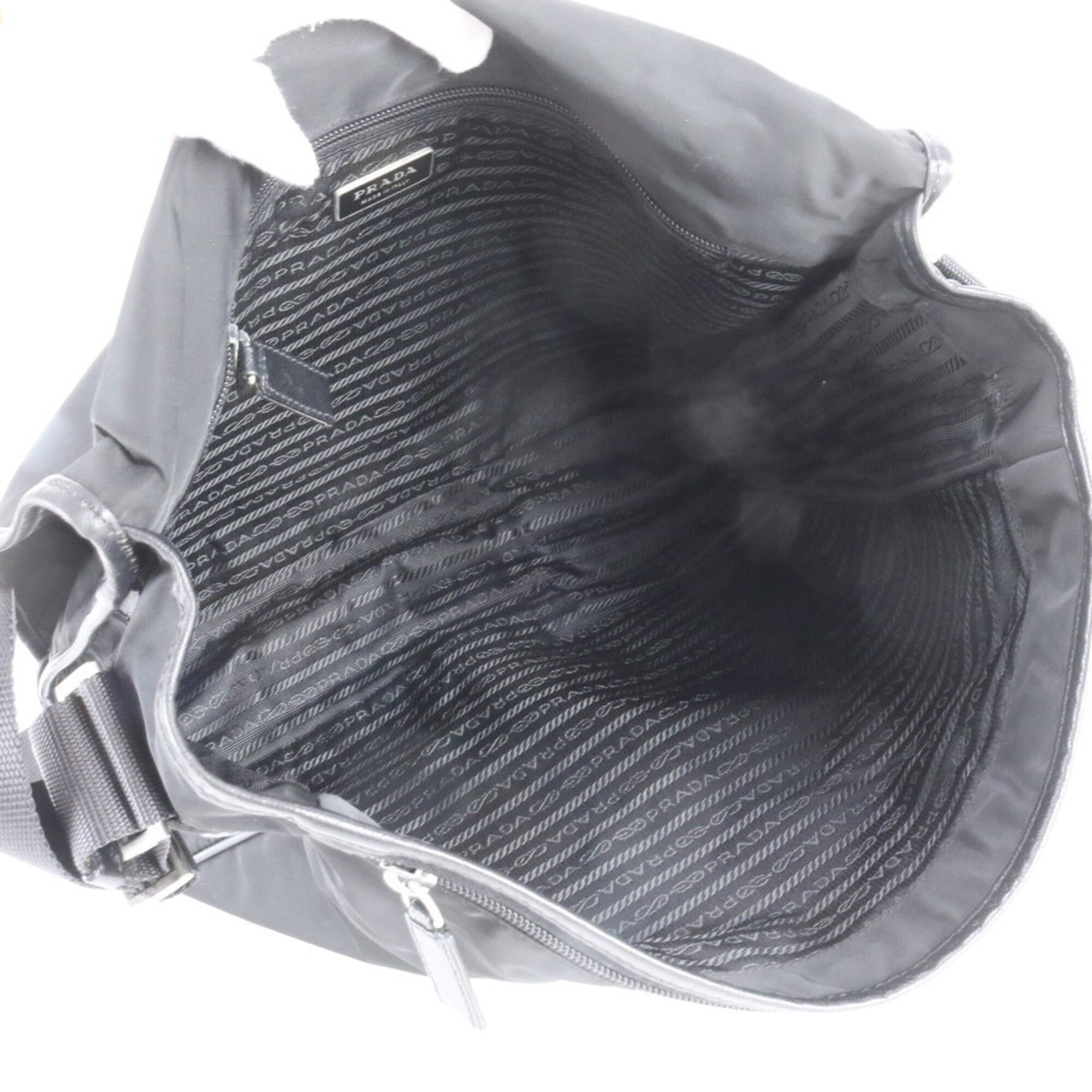 Prada Black Nylon Leather Shoulder Bag (Pre-Owned)