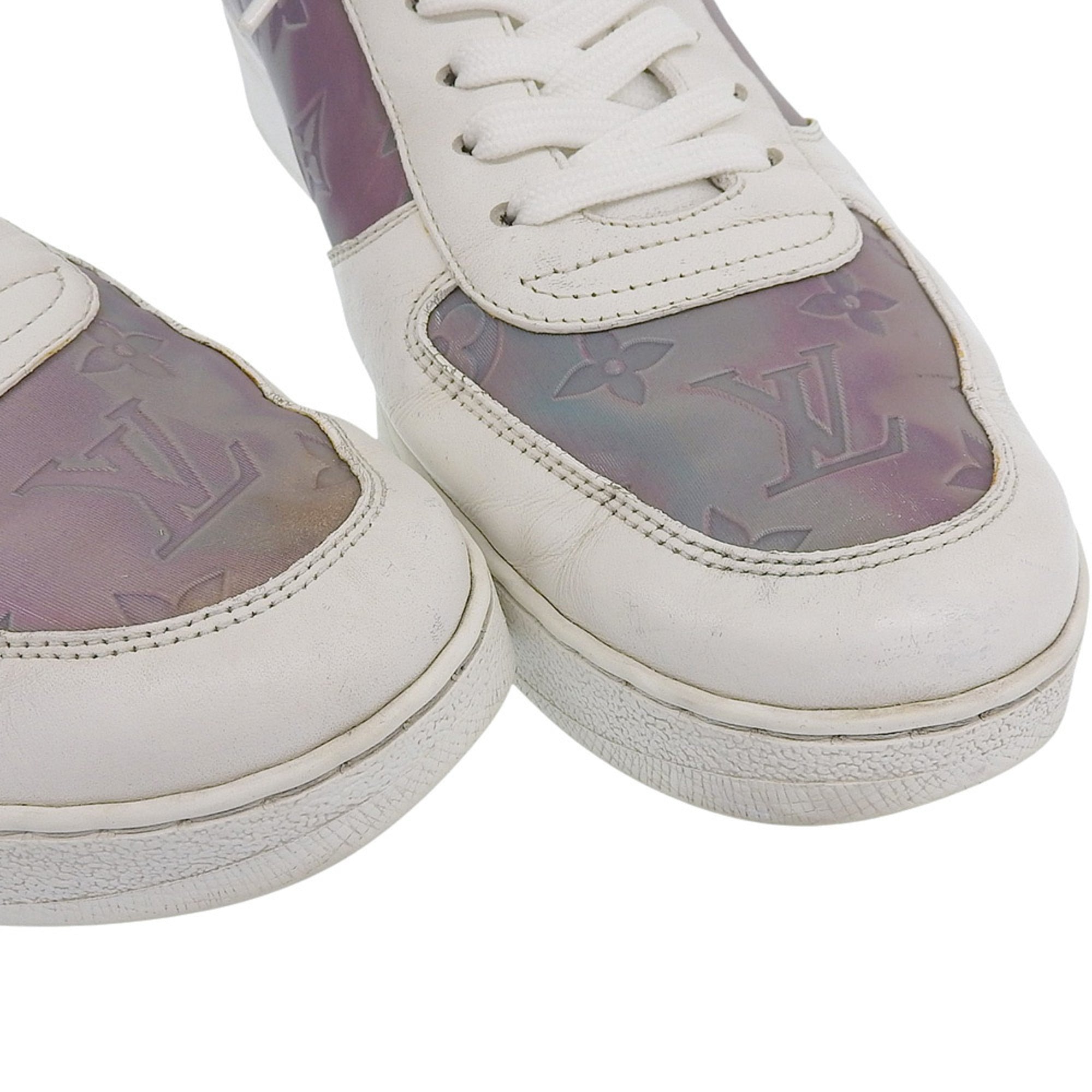 Louis Vuitton White Sneakers (Pre-Owned)