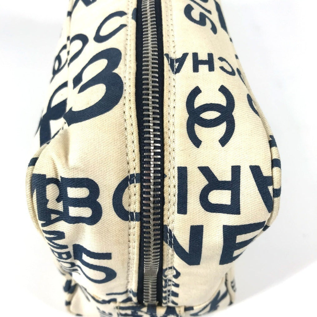 Chanel Navy White Canvas Clutch Bag (Pre-Owned)
