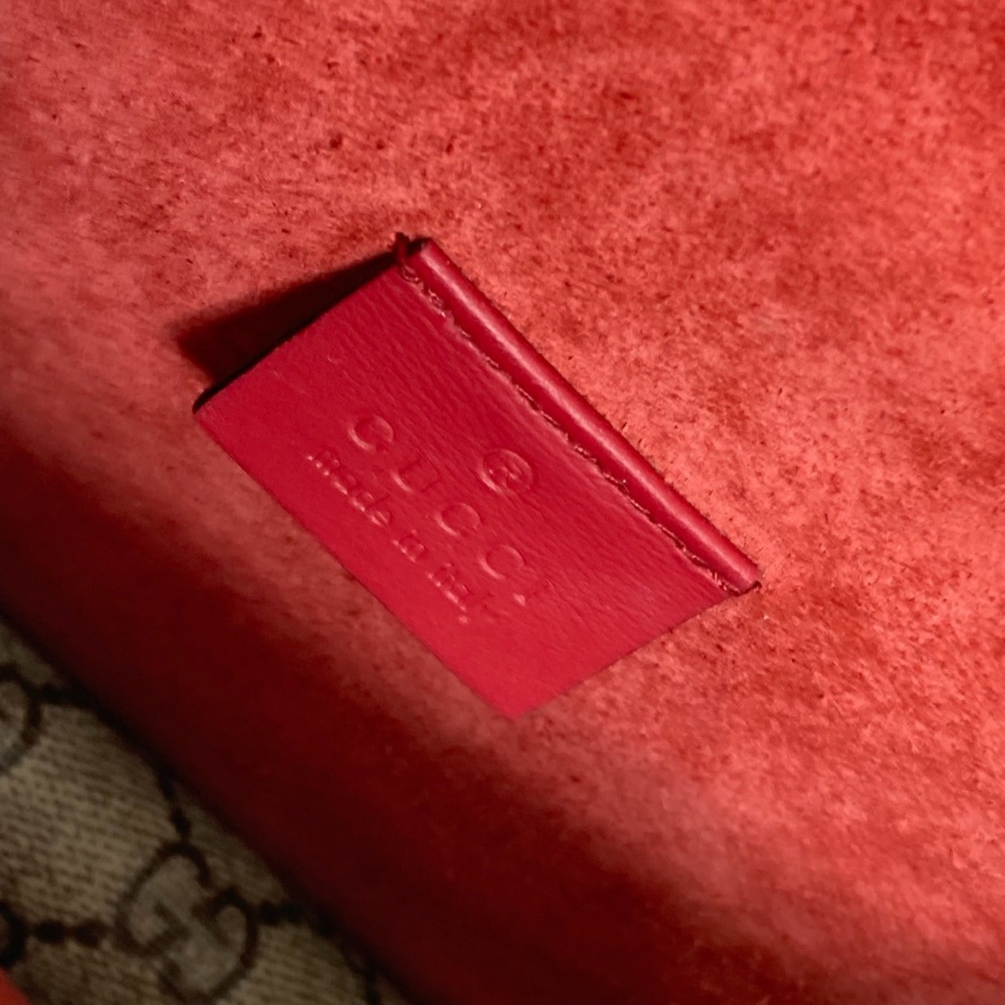 Gucci Beige Red Color Gg Supreme Shoulder Bag (Pre-Owned)