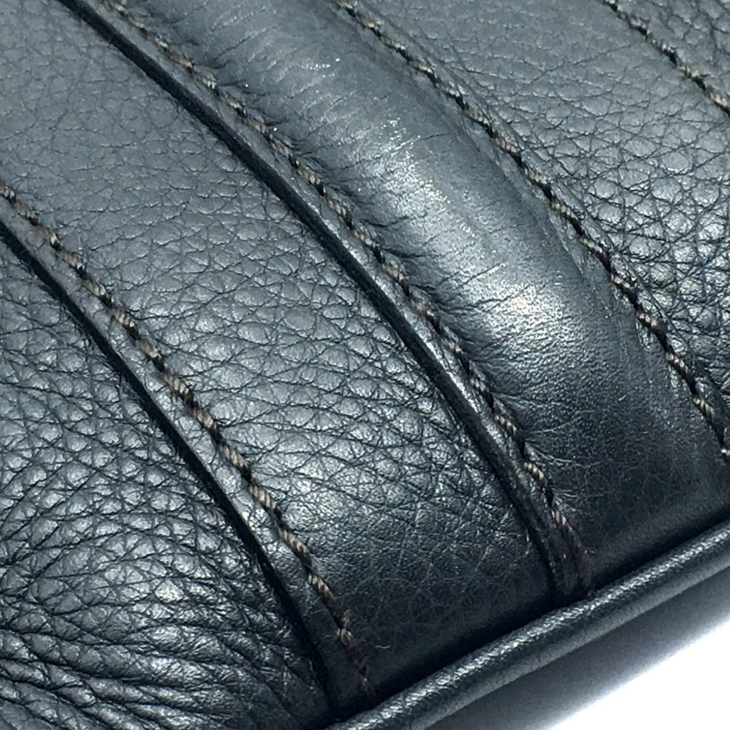 Gucci Dark Gray Leather Shoulder Bag (Pre-Owned)