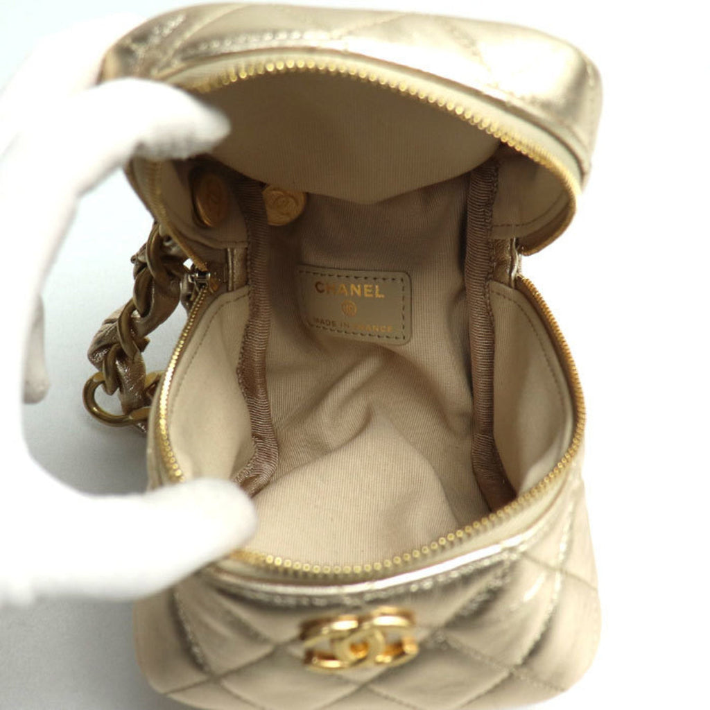 Chanel Matelasse Gold Leather Clutch Bag (Pre-Owned)