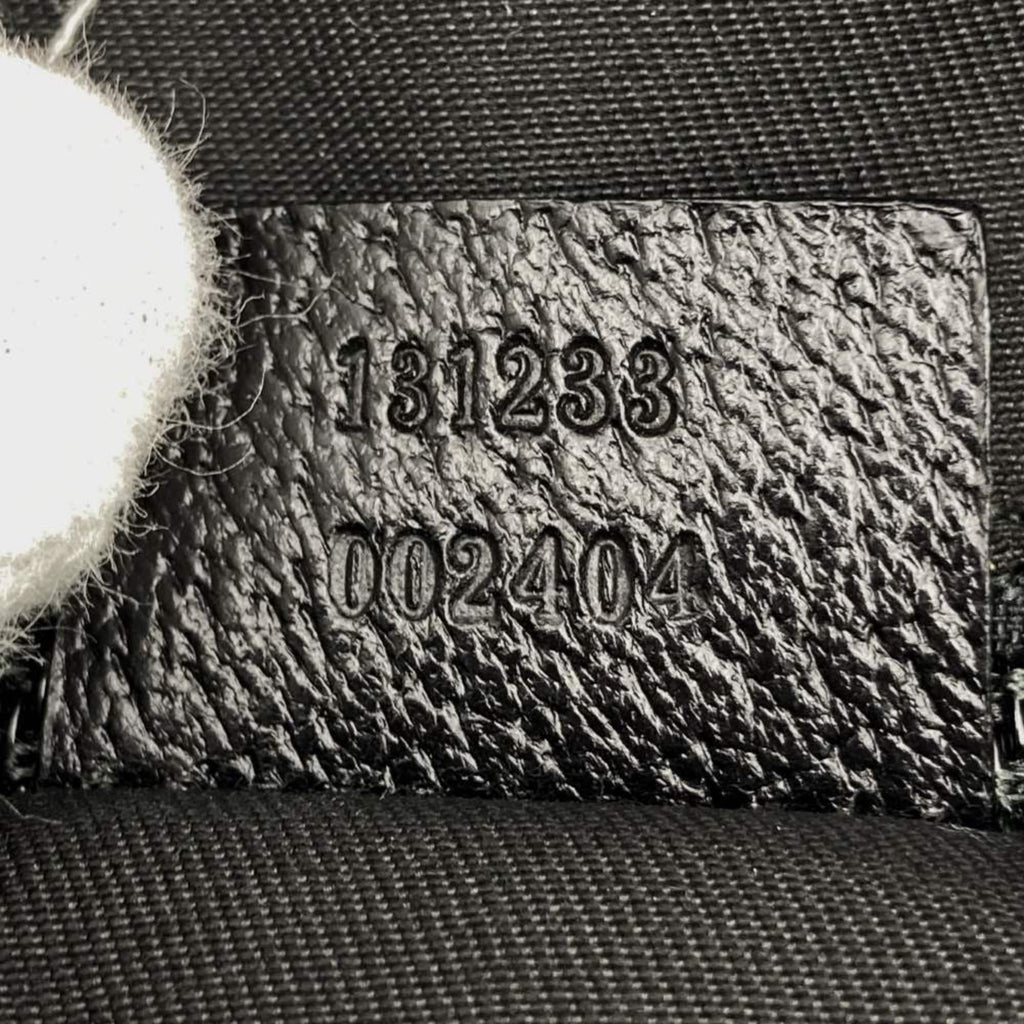 Gucci Sherry Line Black Gg Canvas Handbag (Pre-Owned)