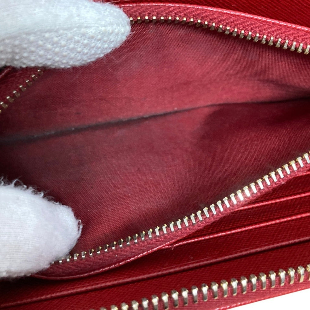 Prada Red Color Leather Long Wallet (Bi-Fold) (Pre-Owned)