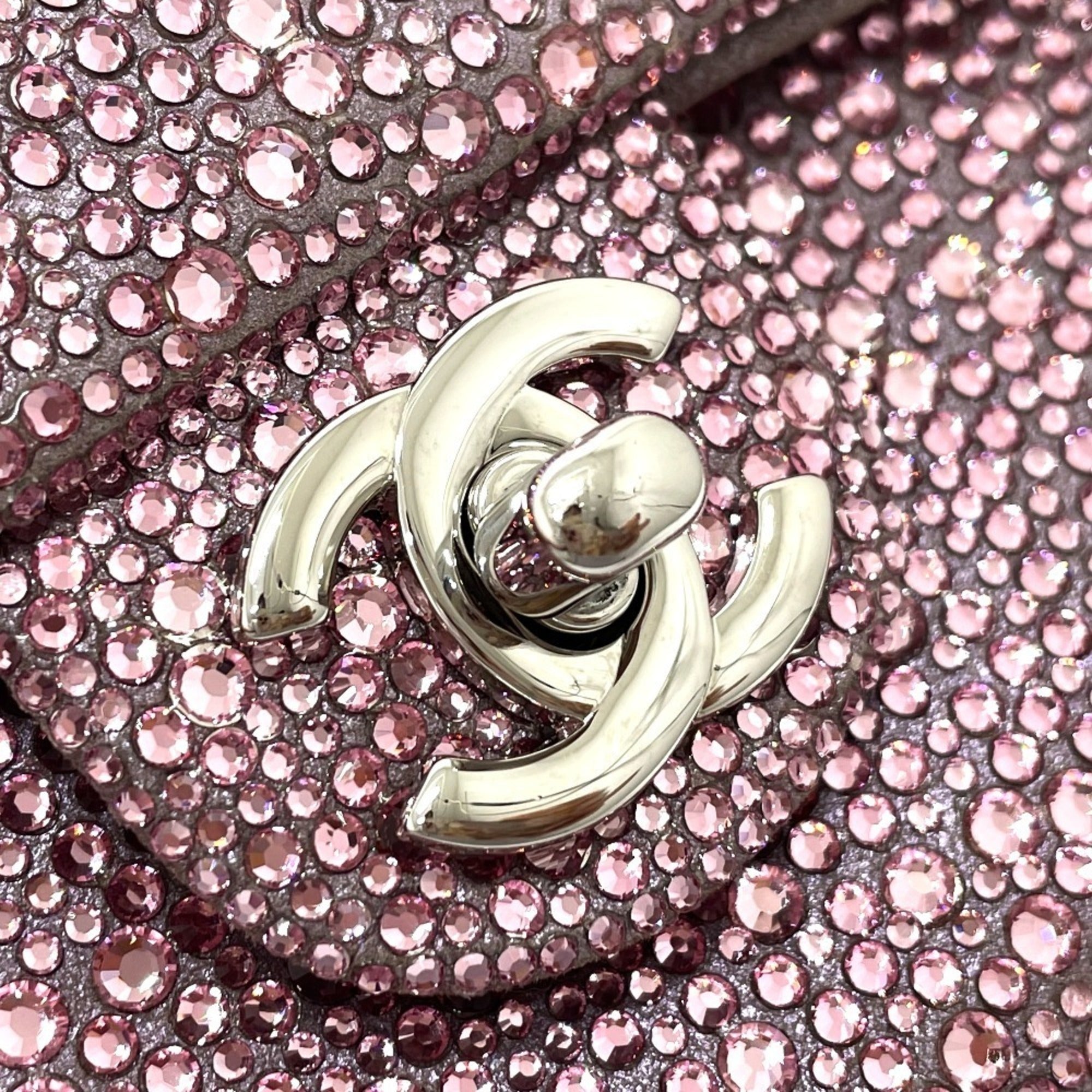 Chanel Pink Suede Shoulder Bag (Pre-Owned)