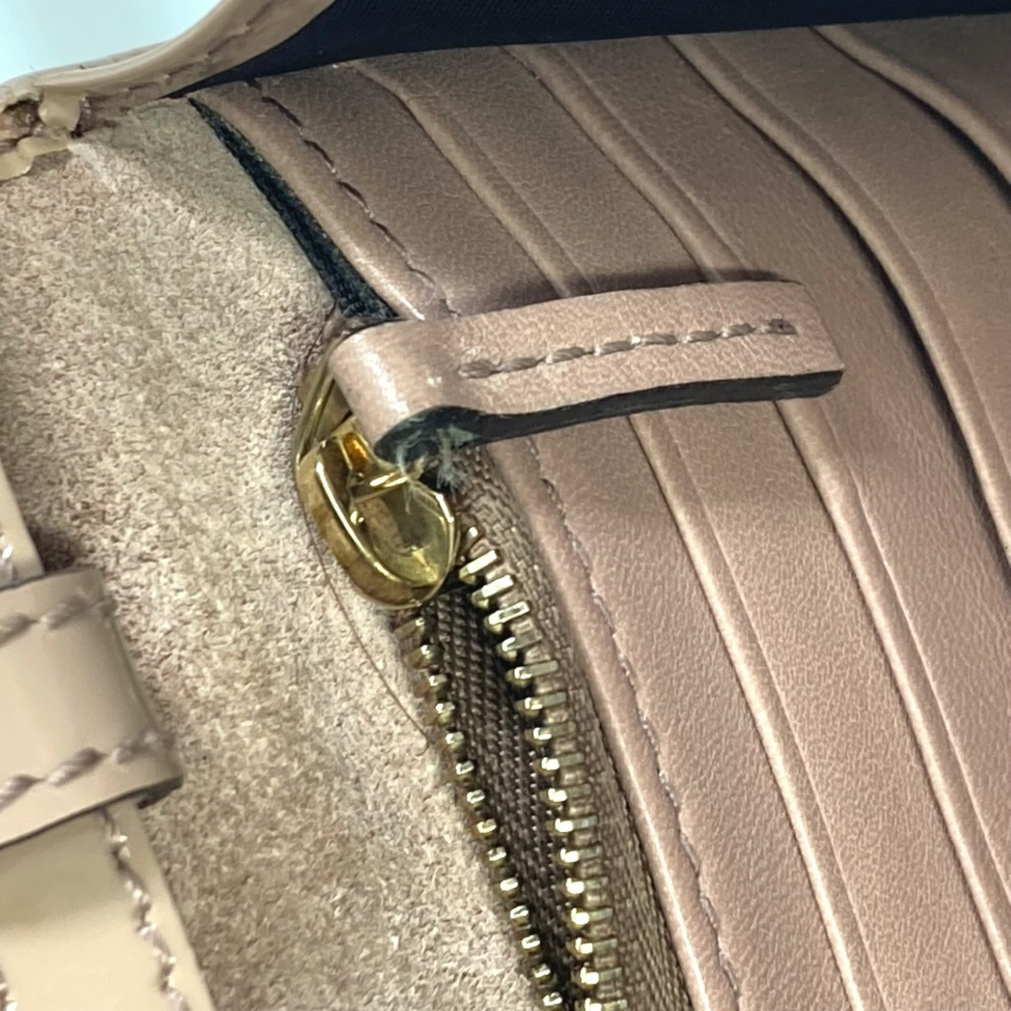 Gucci Beige Shoulder Bag (Pre-Owned)
