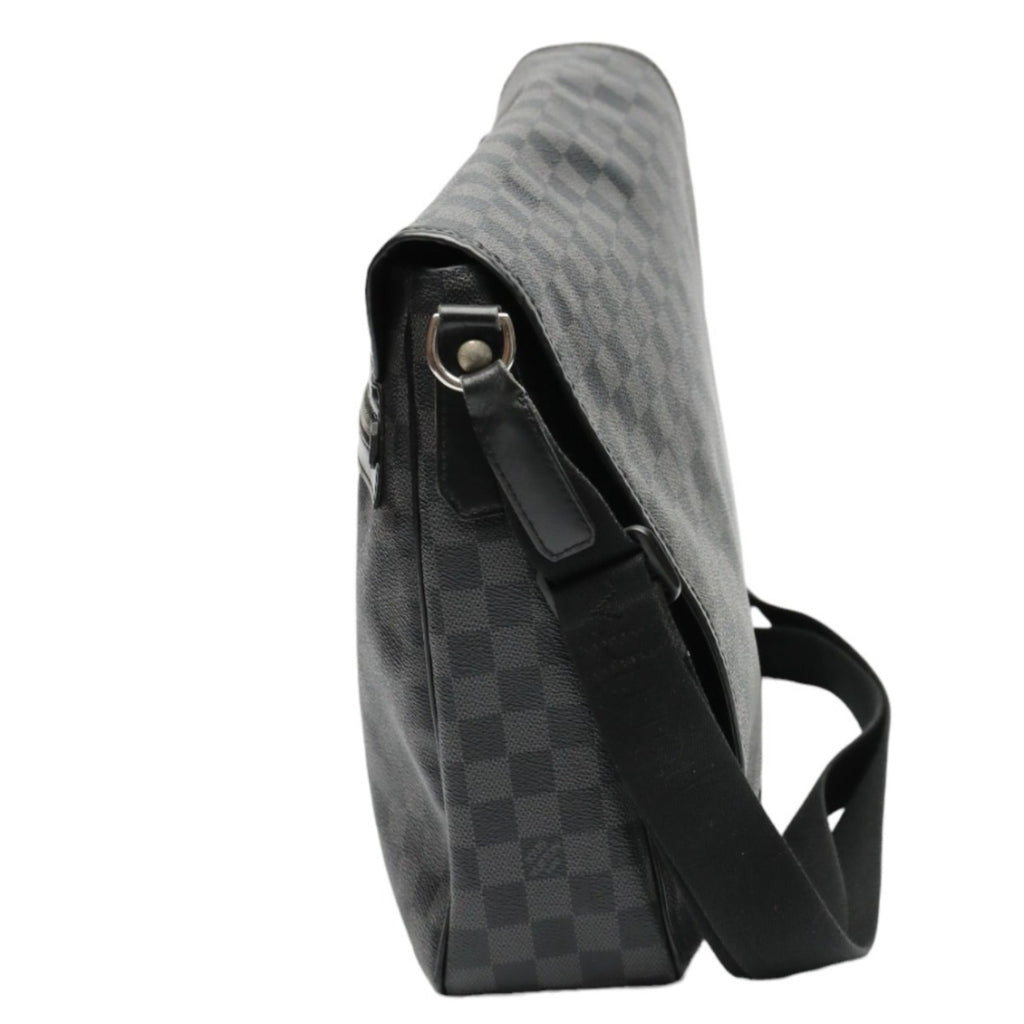 Louis Vuitton Damier Graphite Black Leather Shoulder Bag (Pre-Owned)