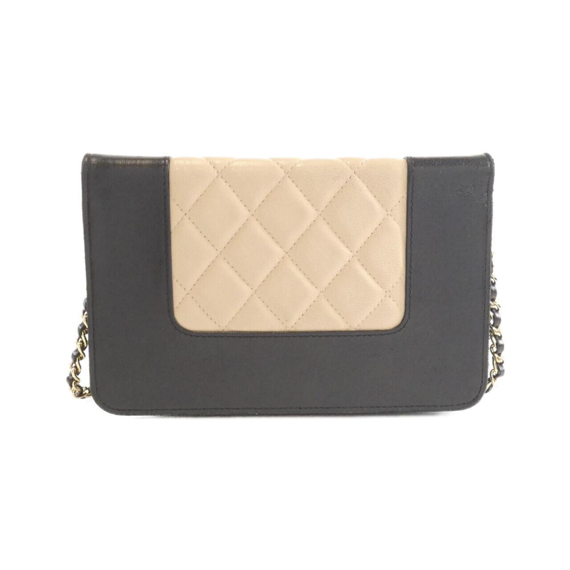 Chanel Beige Black Leather Chain/Shoulder Wallet (Pre-Owned)