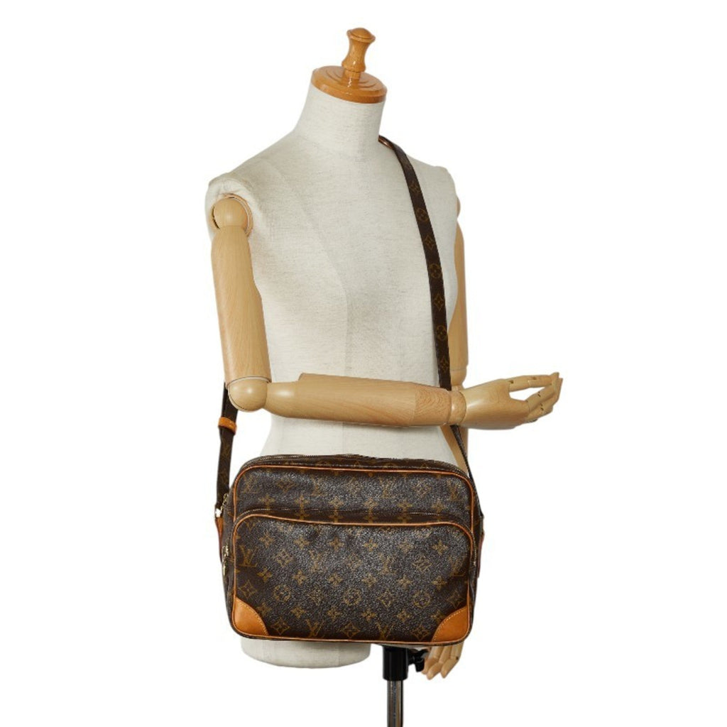 Louis Vuitton Monogram Brown Monogram Monogram Shoulder Bag (Pre-Owned)