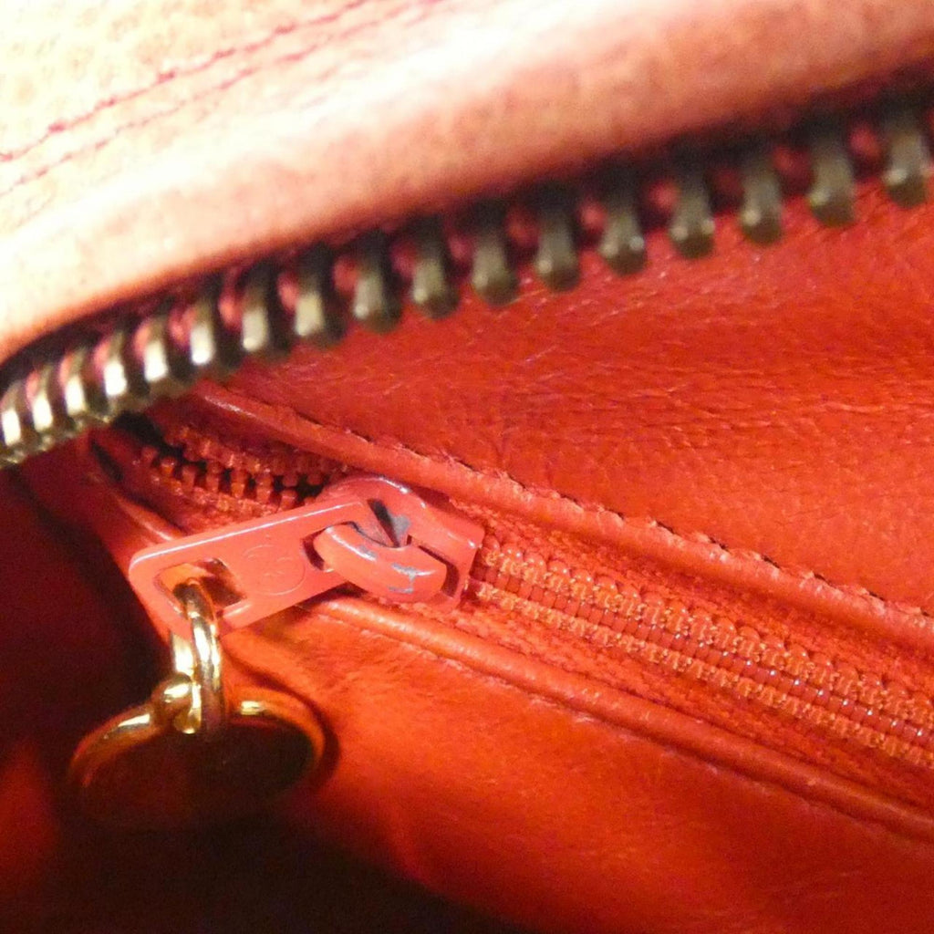 Chanel Red Color Grained Calfskin Shoulder Bag (Pre-Owned)