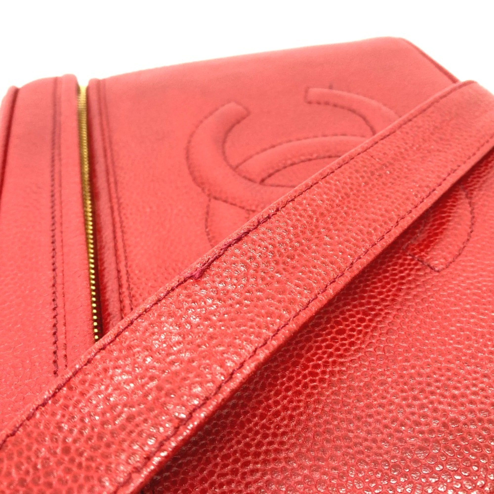 Chanel Red Leather Shoulder Bag (Pre-Owned)