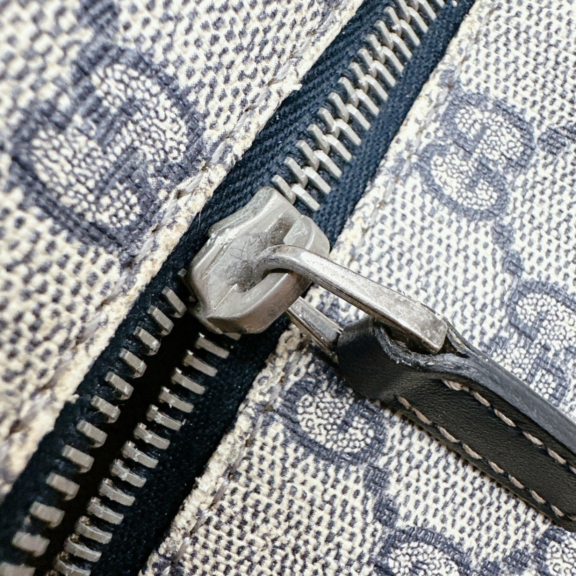 Gucci Gray Pvc Tote Bag (Pre-Owned)