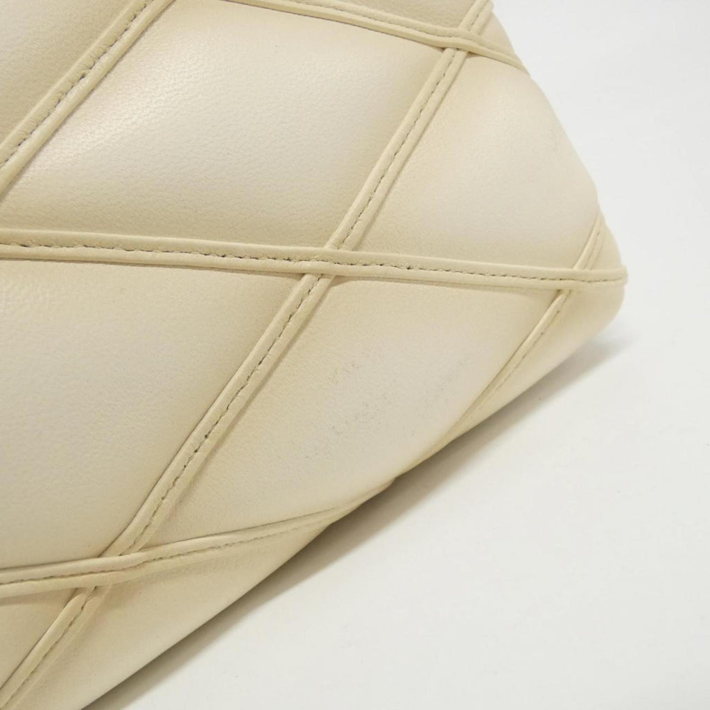 Louis Vuitton Gold Leather Handbag (Pre-Owned)