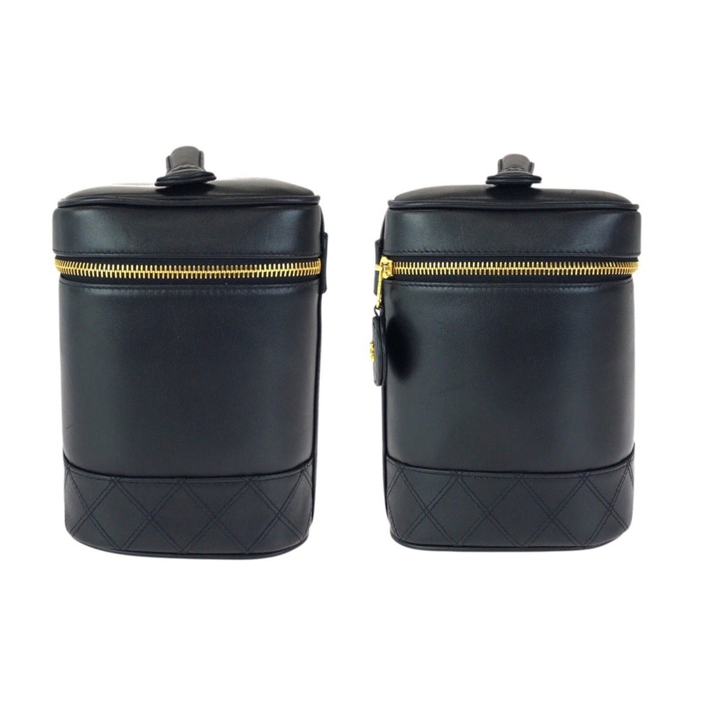 Chanel Black Leather Pouch Vanity Bag (Pre-Owned)