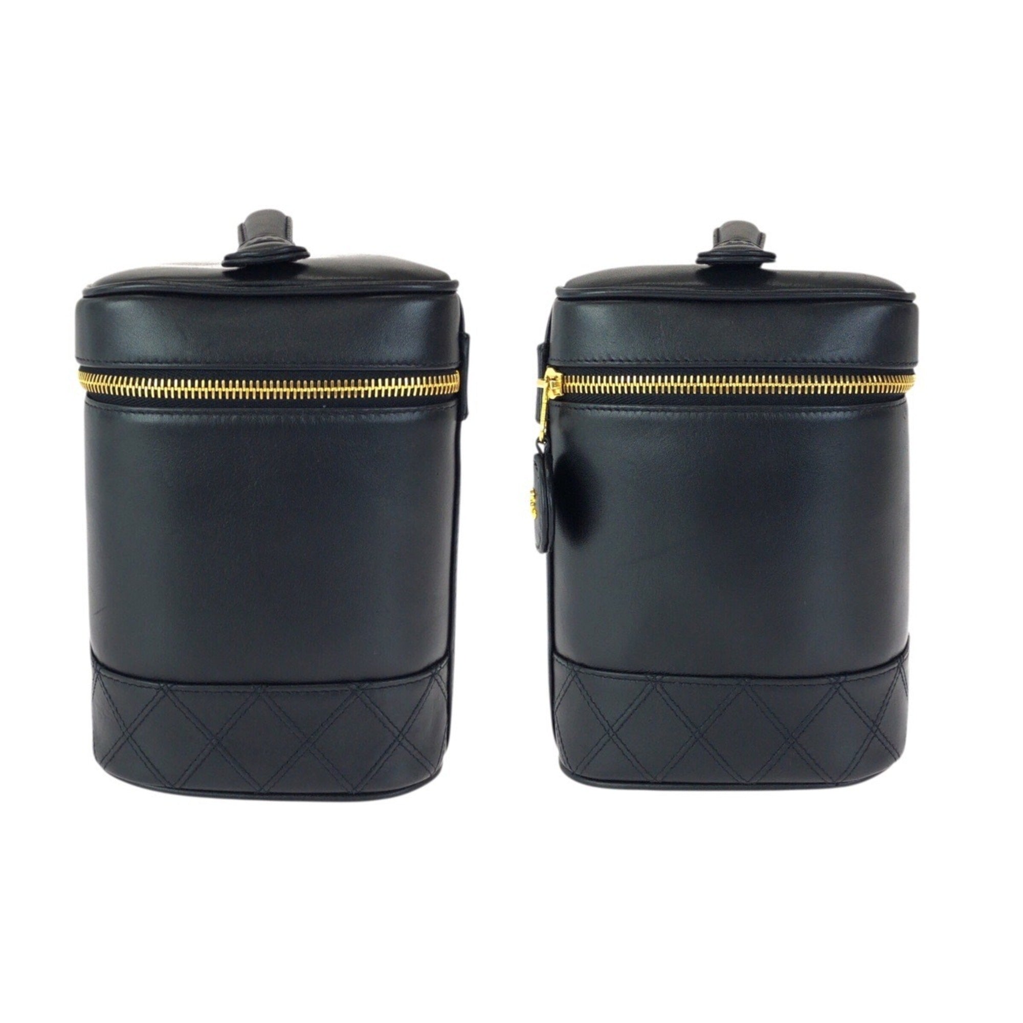Chanel Black Leather Pouch Vanity Bag (Pre-Owned)