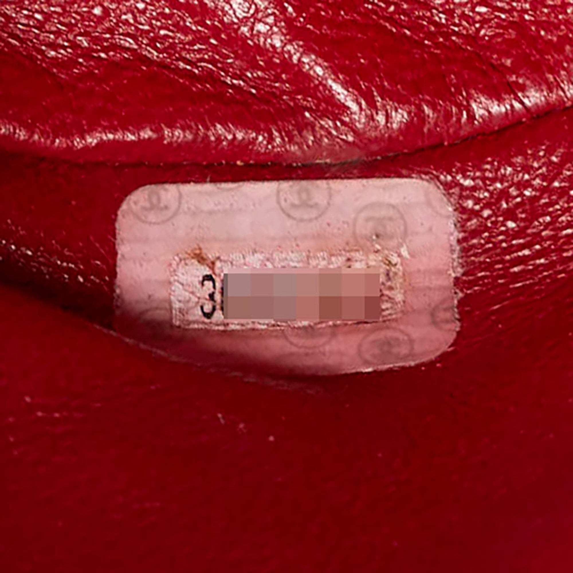 Chanel Red Color Leather Backpack (Pre-Owned)