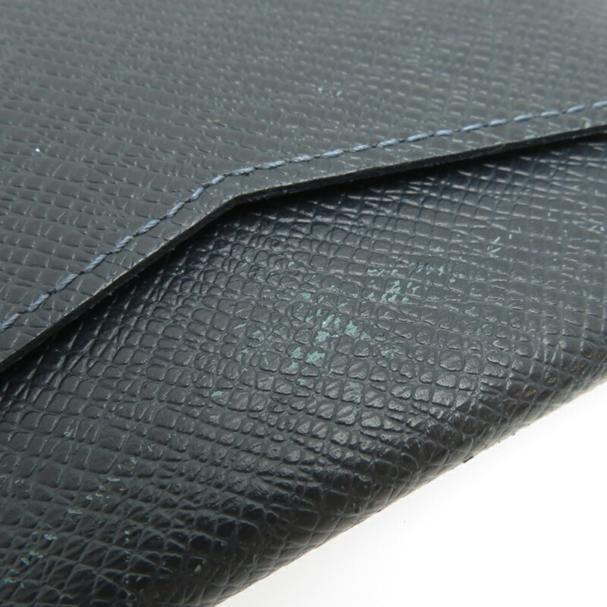 Louis Vuitton Taiga Galle Navy Blue Taiga Leather (Pre-Owned)
