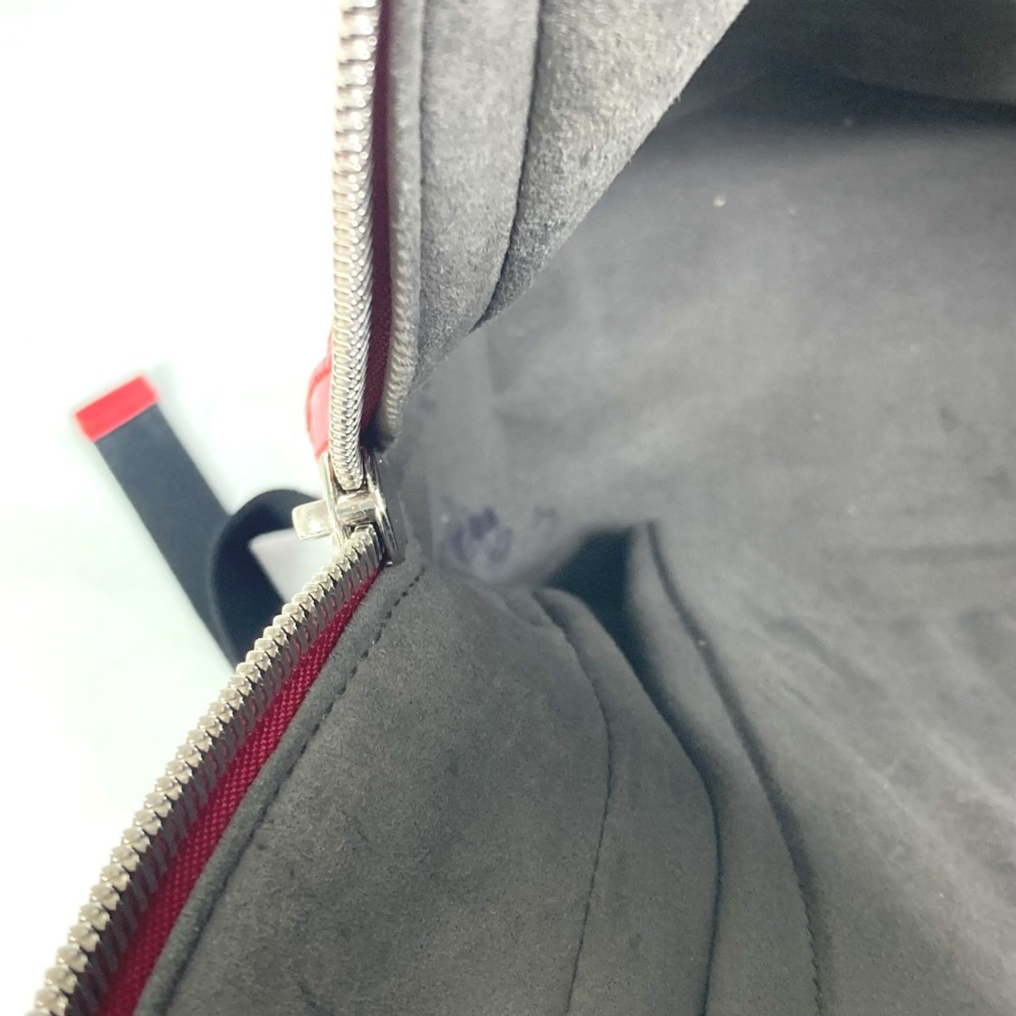 Gucci Red Color Leather Backpack (Pre-Owned)