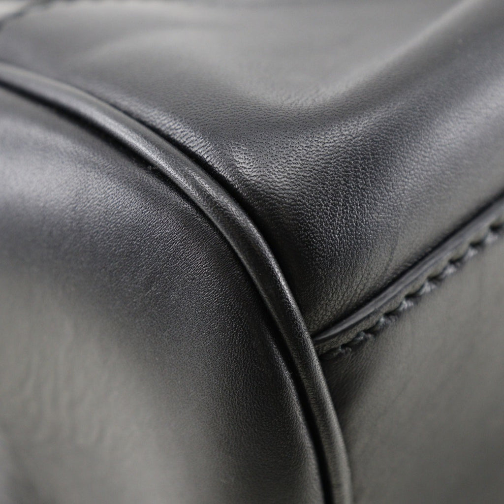 Bottega Veneta Black Leather Handbag (Pre-Owned)