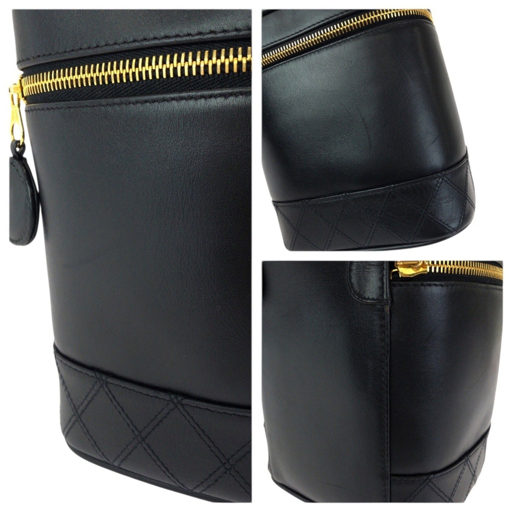 Chanel Black Leather Pouch Vanity Bag (Pre-Owned)
