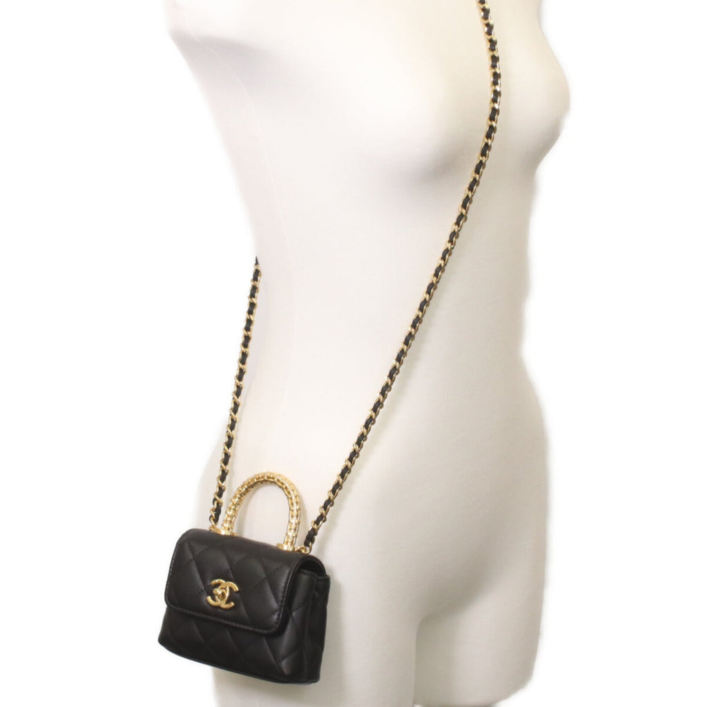 Chanel Black Leather Shoulder Bag (Pre-Owned)