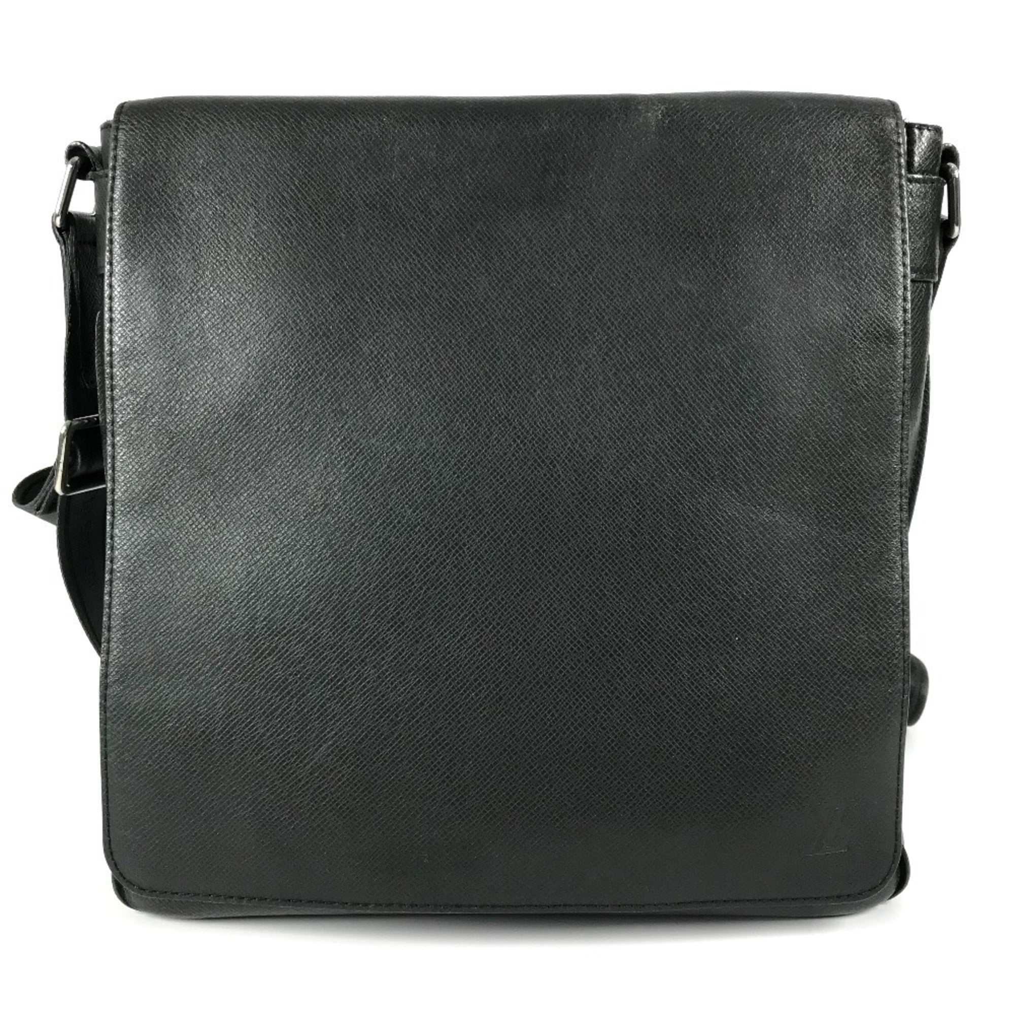 Louis Vuitton Ardoise Black Taiga Leather Leather Messenger Bag Shoulder Bag (Pre-Owned)