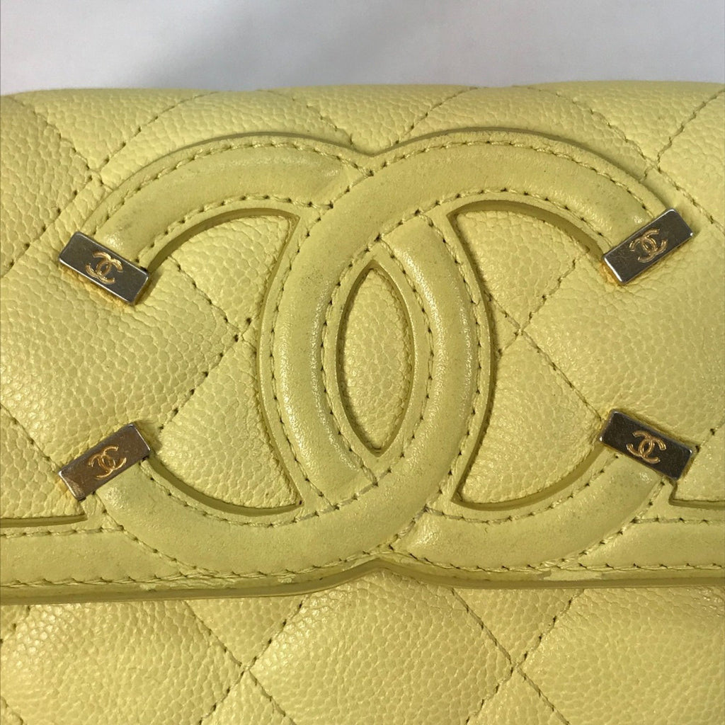 Chanel Yellow Leather Long Wallet (Bi-Fold) (Pre-Owned)