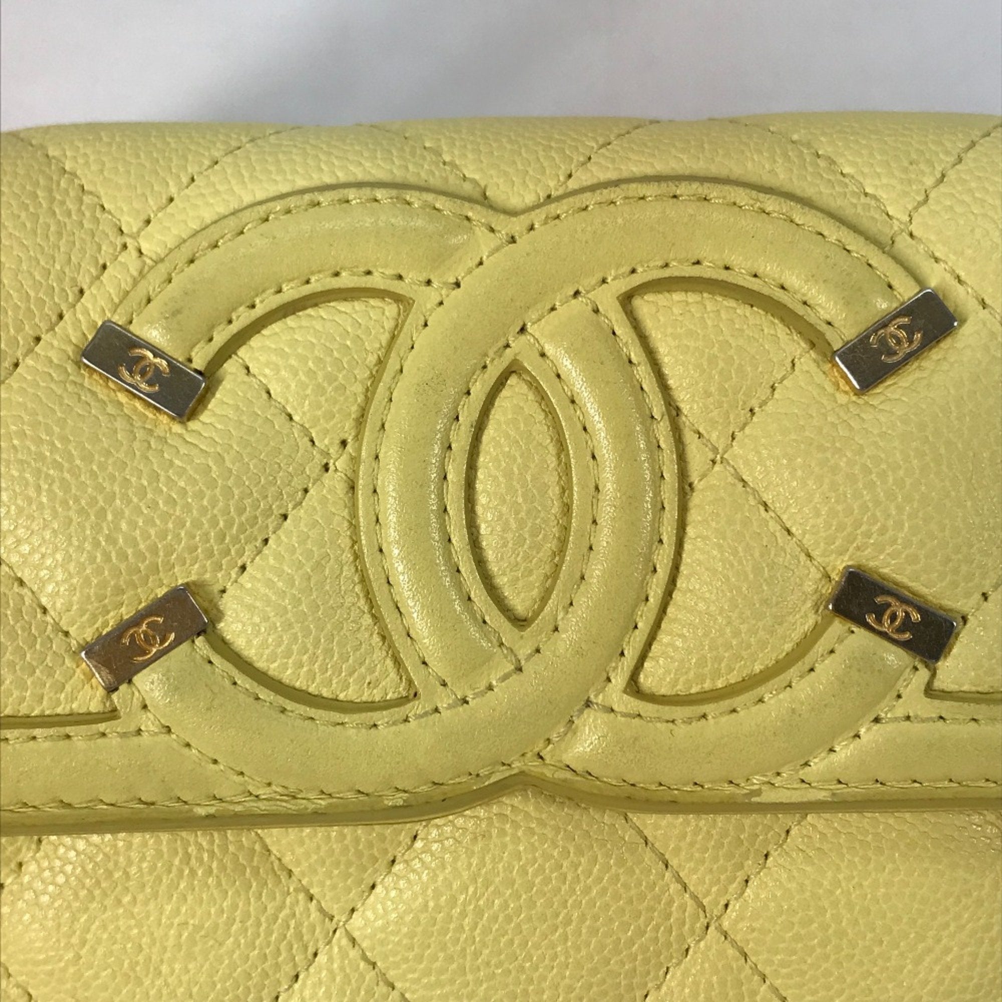 Chanel Yellow Leather Long Wallet (Bi-Fold) (Pre-Owned)