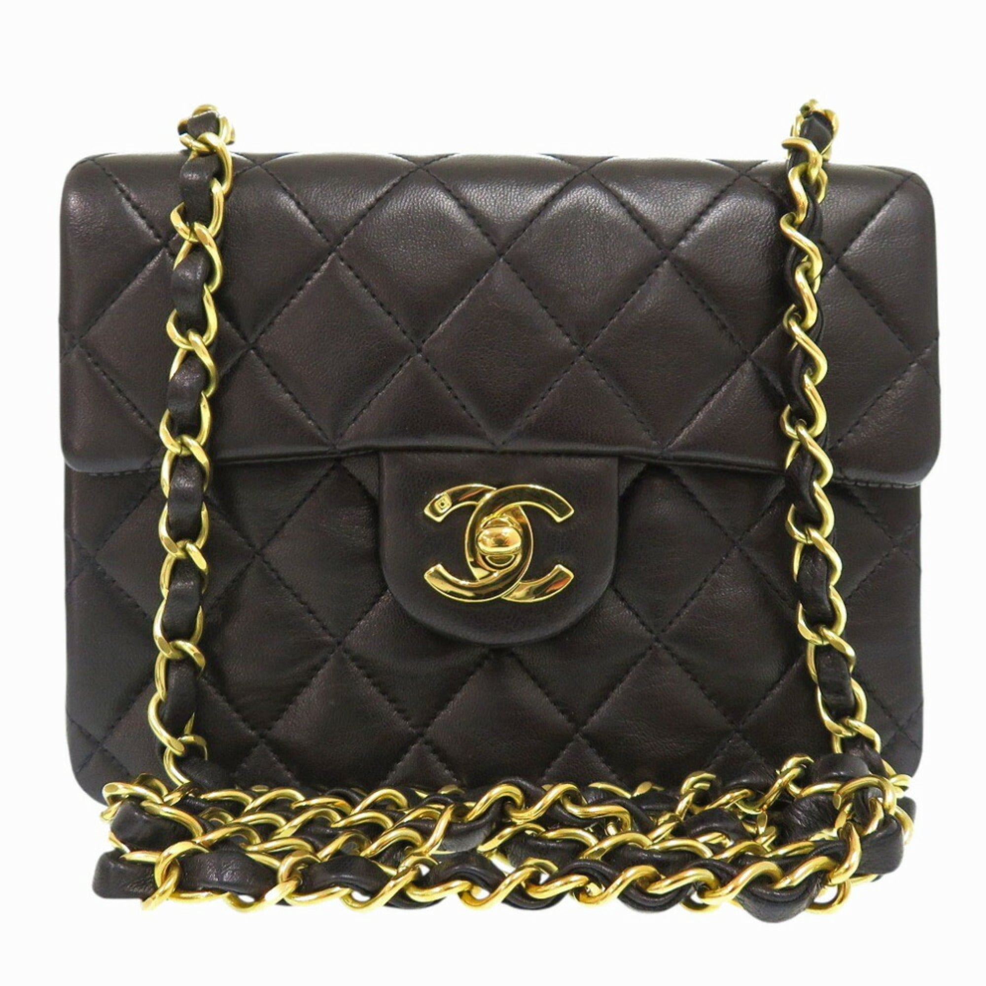 Chanel Black Leather Shoulder Bag (Pre-Owned)