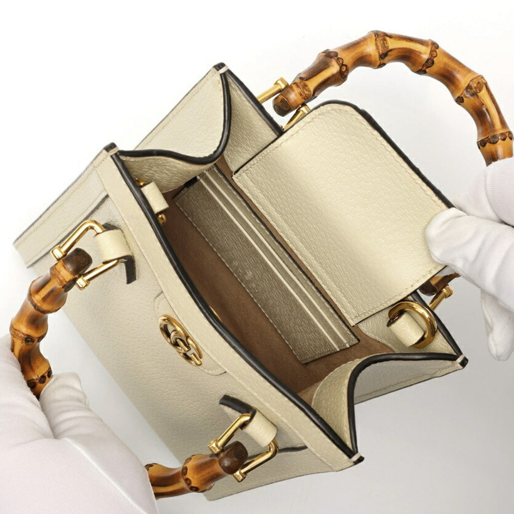 Gucci White Leather Shoulder Bag Tote Bag (Pre-Owned)