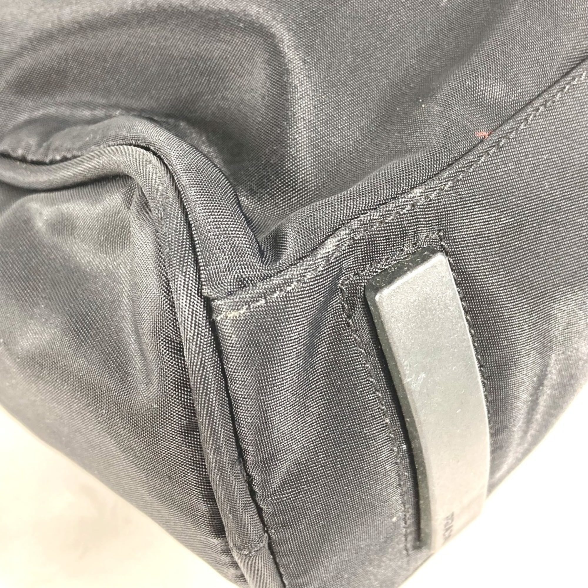 Prada Black Nylon Handbag (Pre-Owned)