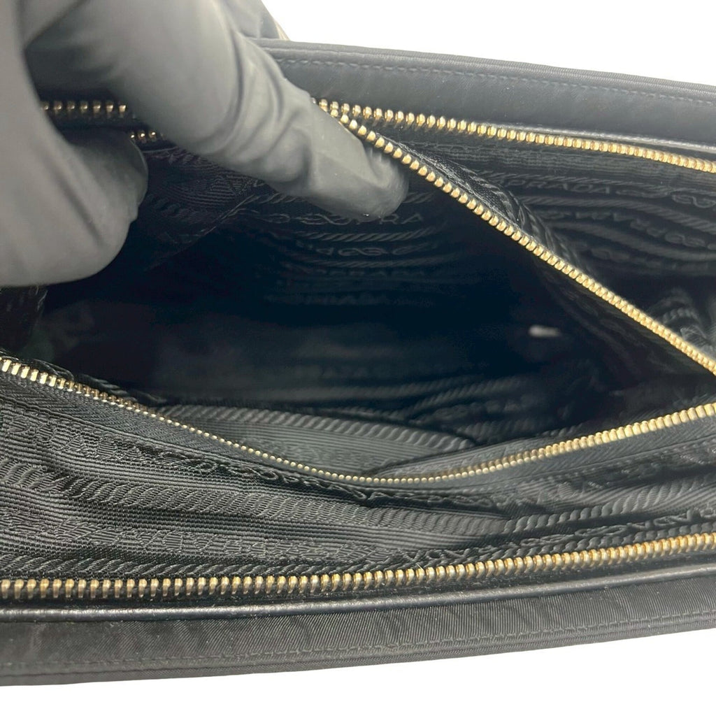 Prada Black Nylon Leather Handbag Shoulder Bag Tote Bag (Pre-Owned)
