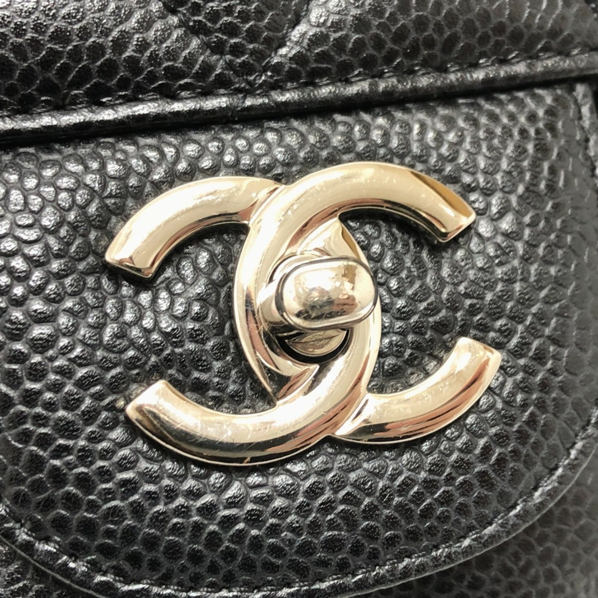 Chanel Black Grained Calfskin Shoulder Bag (Pre-Owned)