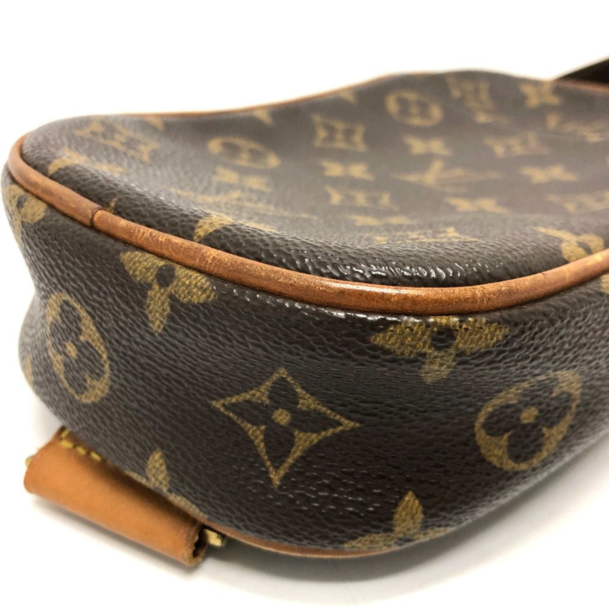 Louis Vuitton Brown Other Shoulder Bag (Pre-Owned)