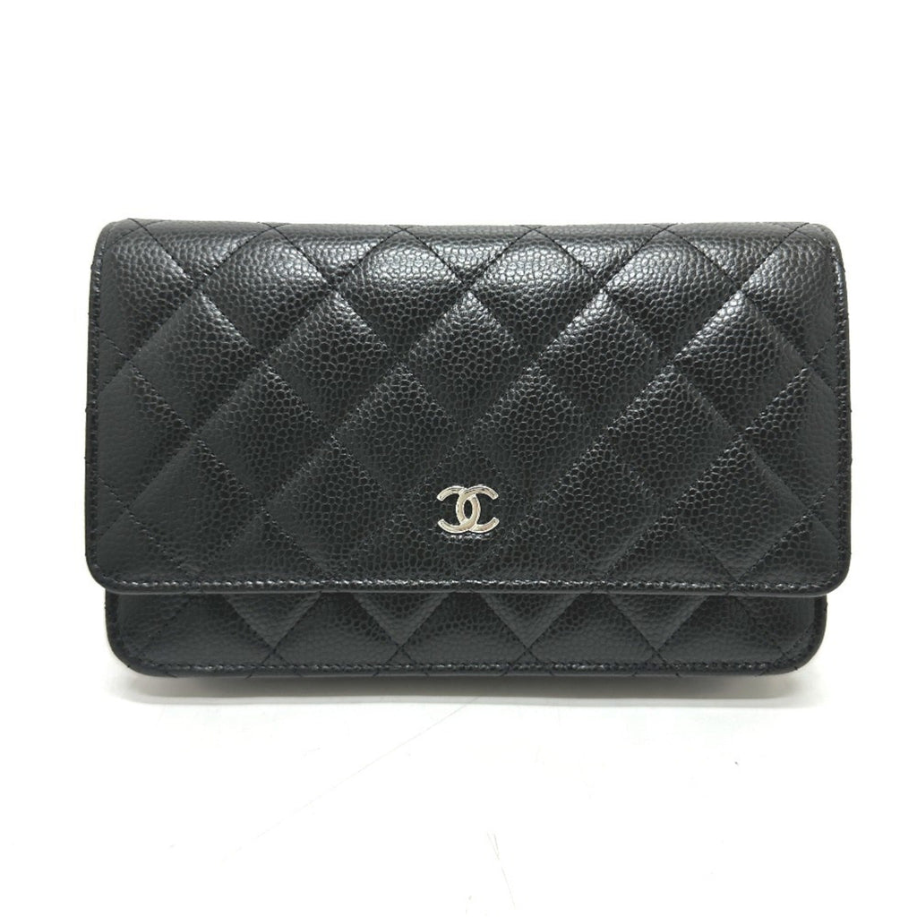 Chanel Black Caviar Leather Shoulder Bag (Pre-Owned)