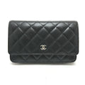 Chanel Black Caviar Leather Shoulder Bag (Pre-Owned)